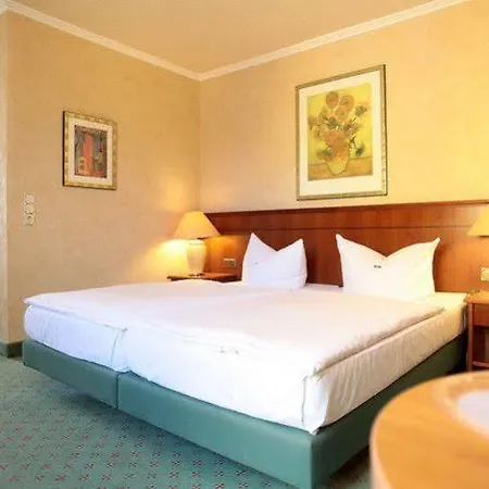 Specht By Trotmannia 3*